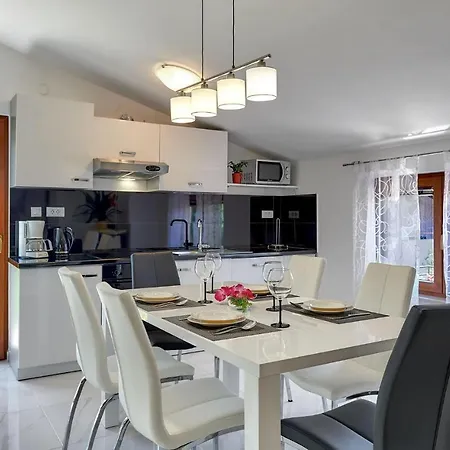 Stunning In With Wifi Apartman *